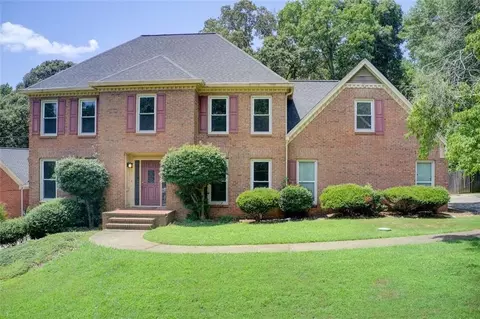 5172 Charlemagne Way SW, Lilburn, GA 30047