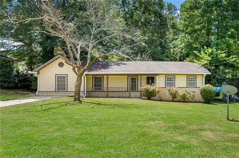 3427 Springlake Dr, Decatur, GA 30032