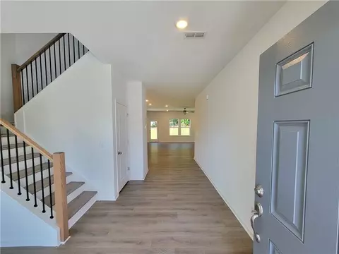 Entry Way - 388 Silverleaf Trl, Bethlehem, GA 30620 photo 1 of 5