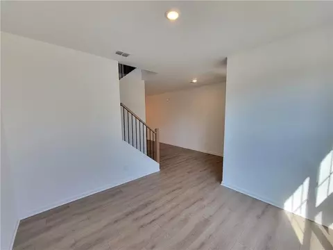 Living - 388 Silverleaf Trl, Bethlehem, GA 30620 photo 1 of 4