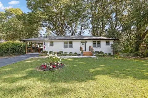 2483 Crockett Dr SE, Marietta, GA 30067
