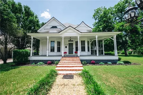 45 N Kennedy St, Metter, GA 30439