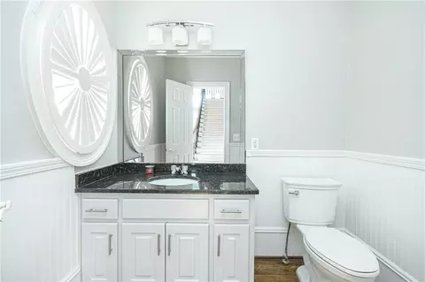 Bath - 8015 Turnberry Way, Duluth, GA 30097 photo 5 of 8