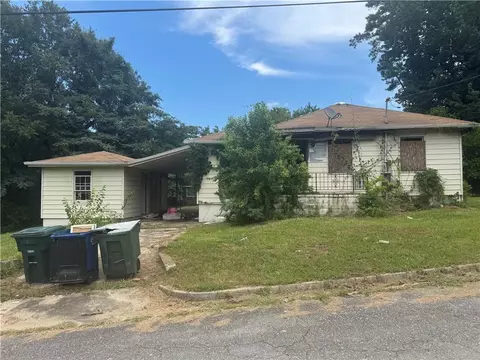 999 Ponce De Leon Cir N, Macon, GA 31206