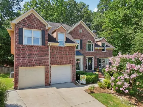 504 W Green Ct, Woodstock, GA 30189
