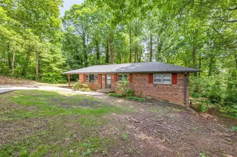 136 Briarwood Dr, Toccoa, GA 30577