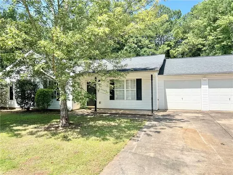 298 Thorn Thicket Dr, Rockmart, GA 30153