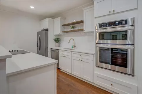 Kitchen - 2115 E Haven Dr E, Covington, GA 30014 photo 10 of 12