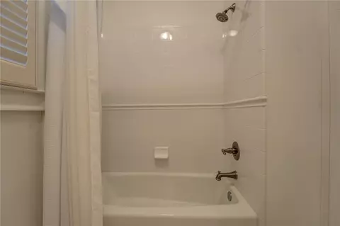 Bath - 2115 E Haven Dr E, Covington, GA 30014 photo 7 of 12