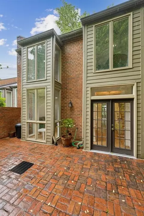 68 Willow Gln NE #68, Atlanta, GA 30342