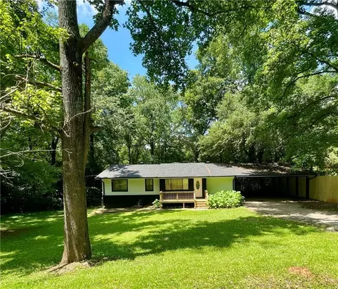 5847 Pinetree Ln, Rex, GA 30273