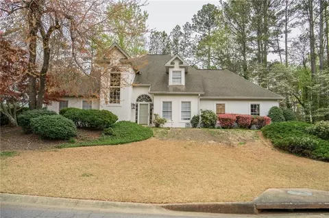 5713 Brynwood Cir NW, Acworth, GA 30101