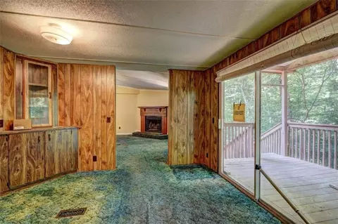 218 Helen Rd, Covington, GA 30016 photo 8