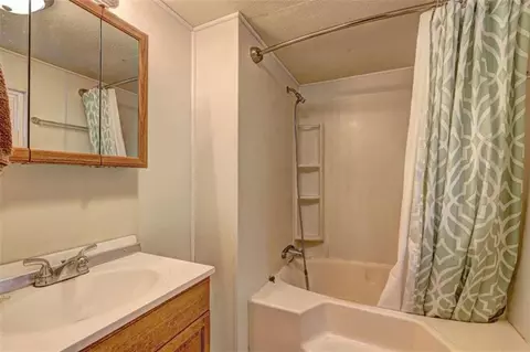 218 Helen Rd, Covington, GA 30016 photo 15