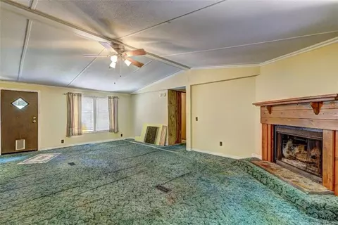 218 Helen Rd, Covington, GA 30016 photo 3