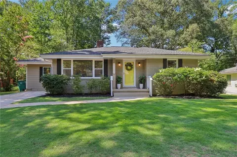 1088 Pinehurst Dr SE, Smyrna, GA 30080