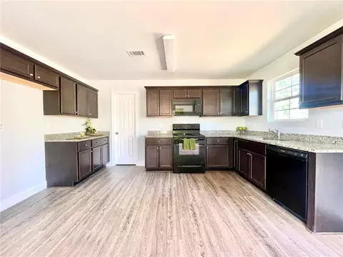 18 Erin Way, Commerce, GA 30529 photo 8