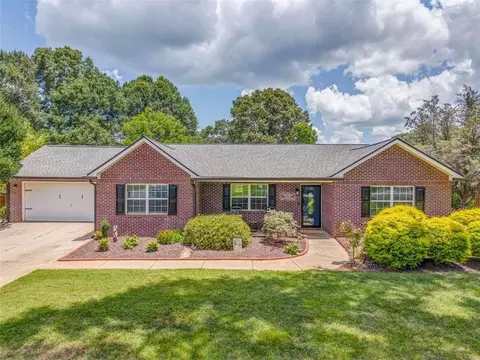 1080 Cave Spring Rd, Cedartown, GA 30125