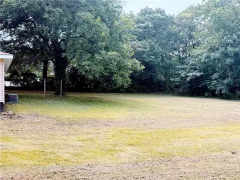 Exterior - 4139 Lott St NE, Covington, GA 30014 photo 3 of 4