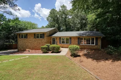 336 Stockwood Dr, Woodstock, GA 30188