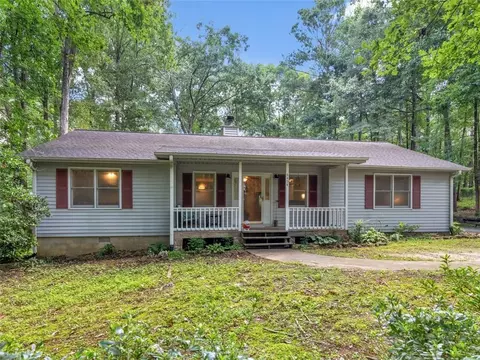 4454 SW Foxfire Xing, Stockbridge, GA 30281