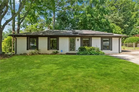 606 Lancelot Dr, Norcross, GA 30071