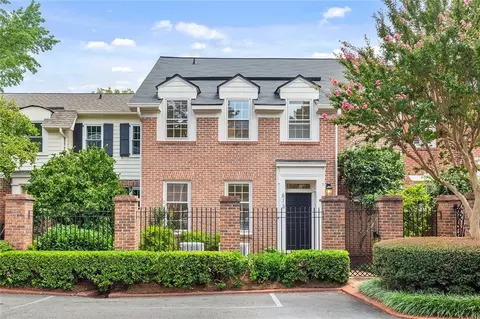 613 Pinetree Dr, Decatur, GA 30030