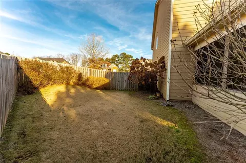 Exterior - 624 East Hampton Pl, Canton, GA 30115 photo 14 of 17