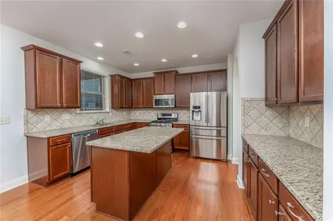 Kitchen - 624 East Hampton Pl, Canton, GA 30115 photo 1 of 2