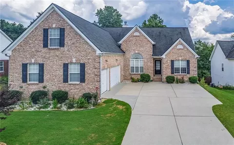 3345 Stoneleigh Run Dr, Buford, GA 30519
