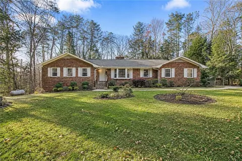 2690 Hideaway Hills Ln SW, Powder Springs, GA 30127