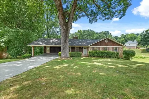 4415 Holiday Heights Dr, Oakwood, GA 30566