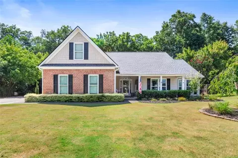 40 Red Tail Rd, Jefferson, GA 30549