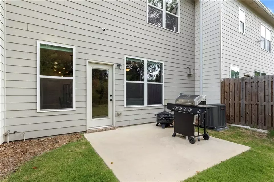 Exterior - 6780 Cedar Glen Rd, Atlanta, GA 30360 photo 3 of 4