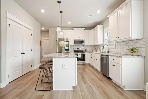 Kitchen - 1312 Mcgarity Rd, Temple, GA 30179 photo 4 of 5