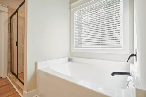 Bath - 1312 Mcgarity Rd, Temple, GA 30179 photo 2 of 4