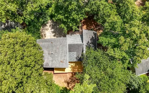 569 Farmbrook Trl NE, Kennesaw, GA 30144 photo 38