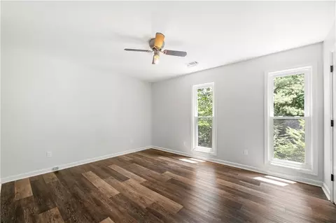 569 Farmbrook Trl NE, Kennesaw, GA 30144 photo 24