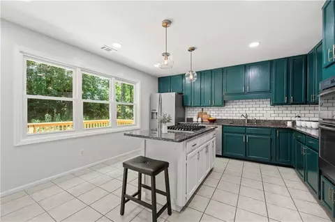 569 Farmbrook Trl NE, Kennesaw, GA 30144 photo 14