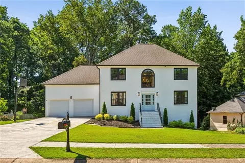 1940 Kerry Creek Dr, Marietta, GA 30066