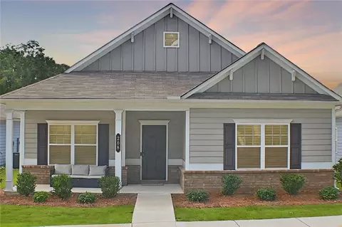208 N Dogwood St, Villa Rica, GA 30180
