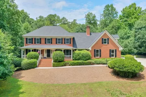 2701 Gardenwood Ct SW, Lilburn, GA 30047