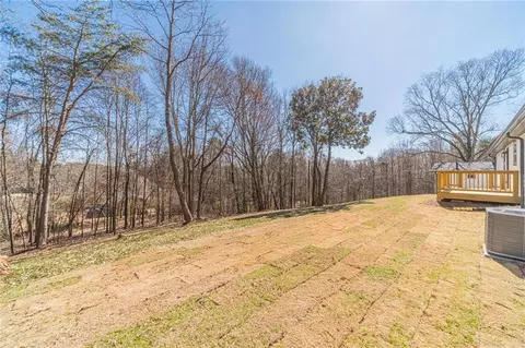 Exterior - 2741 Pierce Rd, Gainesville, GA 30507 photo 7 of 10