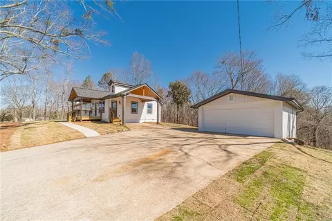 Exterior - 2741 Pierce Rd, Gainesville, GA 30507 photo 2 of 10