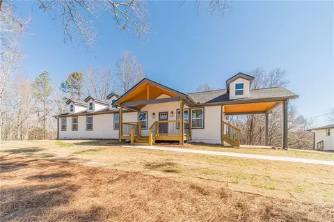 Exterior - 2741 Pierce Rd, Gainesville, GA 30507 photo 4 of 10