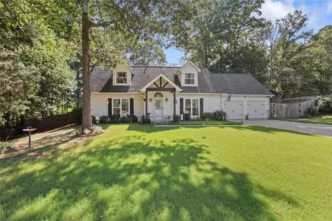 895 Perrin Springs Ct, Lawrenceville, GA 30043