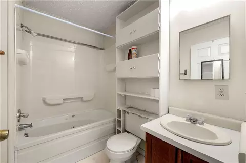Bath - 40 Sherwood Loop, Mcdonough, GA 30253 photo 2 of 2