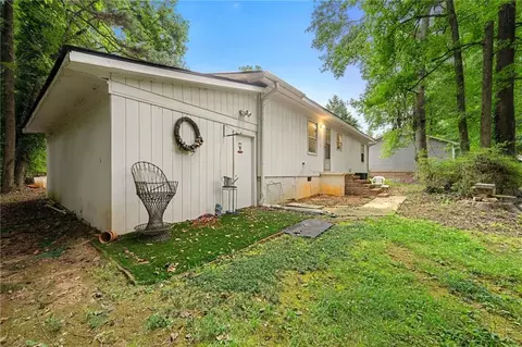 Exterior - 40 Sherwood Loop, Mcdonough, GA 30253 photo 4 of 8