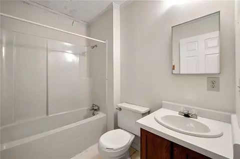 Bath - 40 Sherwood Loop, Mcdonough, GA 30253 photo 1 of 2