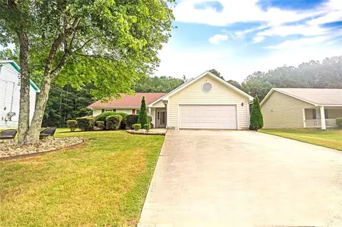2422 Rosedale Creek Dr, Snellville, GA 30078